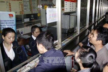Giá xăng dầu giảm mạnh, cước vận tải hành khách giảm nhỏ giọt