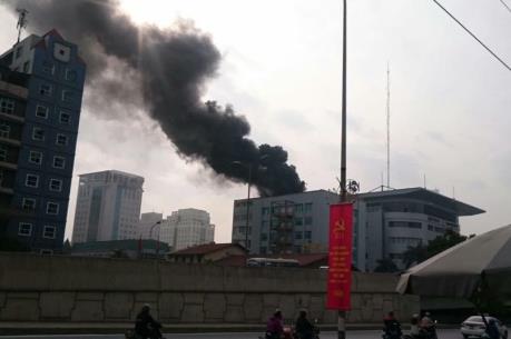 Cháy  tòa nhà 6 tầng Công ty Toyota Mỹ Đình