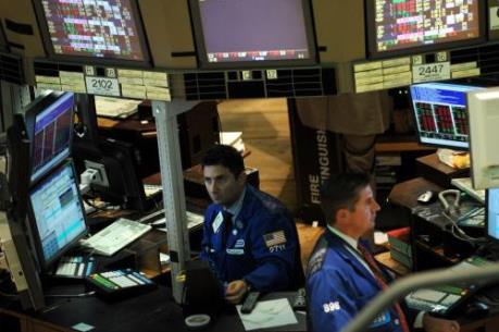 Phố Wall dập tắt hy vọng về một đợt khởi sắc mới trên các thị trường toàn cầu