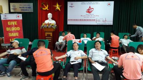 EVN đóng góp cho “ngân hàng” máu gần 4.600 đơn vị