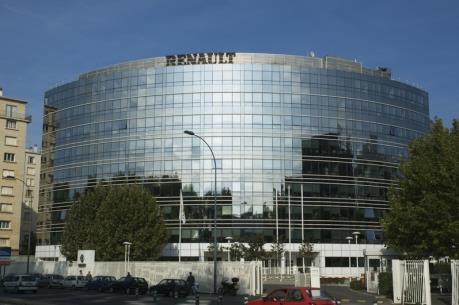 Hãng Renault cam kết sẽ cải tiến kỹ thuật để xe giảm khí thải