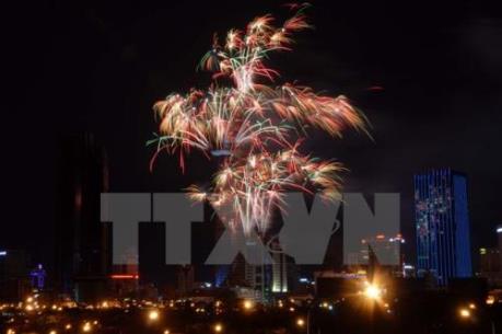 30 điểm bắn pháo hoa tại Hà Nội đêm giao thừa Tết Bính Thân 2016