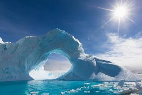 Phát hiện hẻm núi lớn nhất thế giới tại Nam Cực