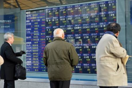 Tâm lý lo ngại bao trùm các sàn chứng khoán châu Á