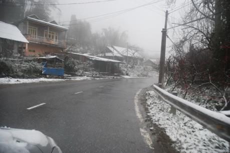 Sa Pa đang chìm trong tuyết trắng