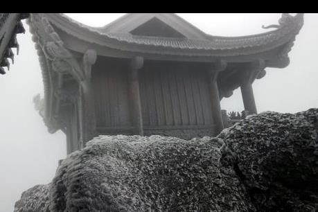 Lần đầu tiên tuyết rơi ở Quảng Ninh