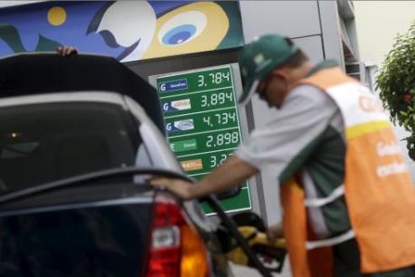 Giá dầu thế giới 7/4 giảm do hoạt động chốt lời của nhà đầu tư