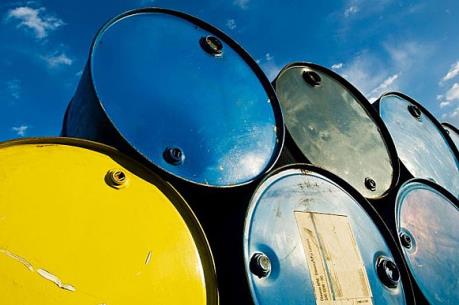 Giá dầu thô tiếp tục đà tăng