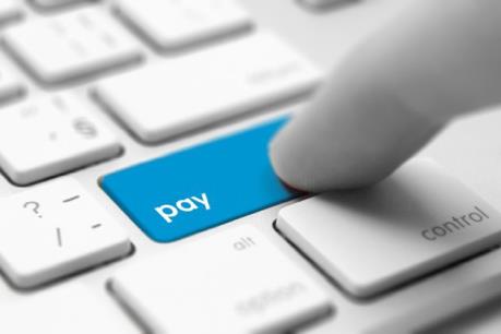 Thanh toán điện tử ngày càng được người dân Mỹ và Anh ưa chuộng 