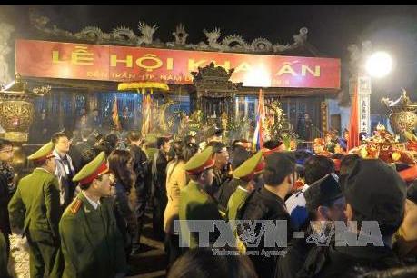 Lễ hội đền Trần năm 2016: Sẽ tổ chức phát ấn sớm hơn