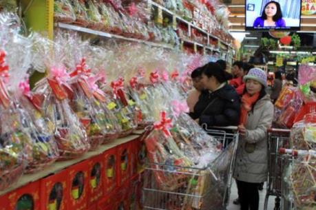 Hàng Việt chiếm lĩnh thị trường tiêu dùng Tết