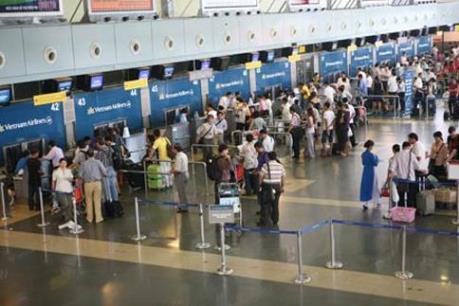 Sôi động thị trường vé máy bay dịp Tết Bính Thân