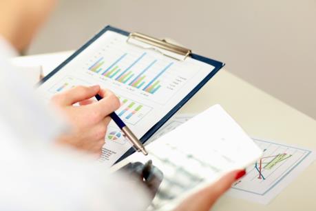 Cổ phiếu dầu khí thi nhau tăng trần, VN-Index tăng gần 6 điểm