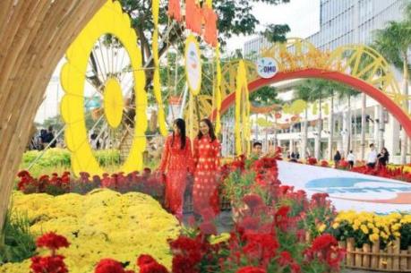 Thành phố Hồ Chí Minh khai mạc 131 chợ hoa Tết