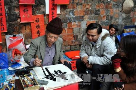 Hà Nội khai mạc Hội chữ Xuân Bính Thân 2016