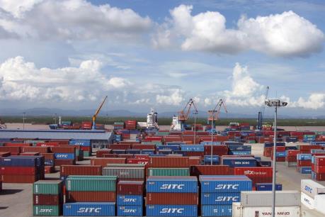 Sôi động không khí sản xuất cuối năm tại cảng Thị Nại