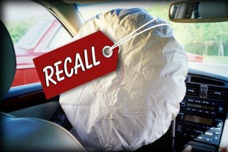Mỹ cân nhắc thu hồi 90 triệu túi khí hiệu Takata bị lỗi