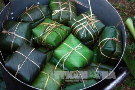 Làng nghề truyền thống gói bánh chưng ở Quy Nhơn ngày giáp Tết