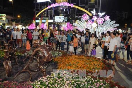 Các điểm vui chơi tại Thành phố Hồ Chí Minh rộn ràng không khí đón Tết