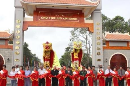 Khu tưởng niệm Chủ tịch Hồ Chí Minh tại Cà Mau đón hơn 3.500 lượt khách