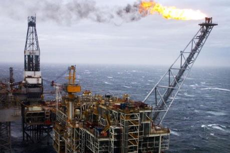 Đồng USD suy yếu giúp giá dầu châu Á hồi phục nhẹ