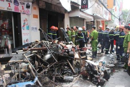 Cháy lớn giữa trung tâm thành phố Đà Lạt