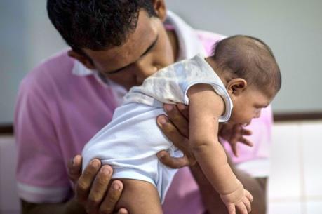 Brazil phát hiện virus Zika trong não của trẻ bị bệnh đầu nhỏ