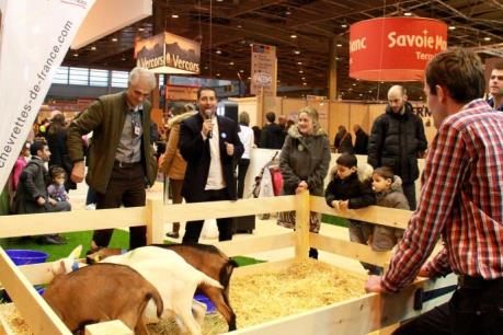 Pháp: Hội chợ nông nghiệp thu hút đông đảo khách tham quan