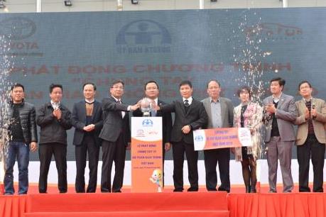 Phát động chương trình chung tay vì an toàn giao thông Việt Nam