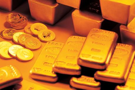 Giá vàng châu Á hàng tháng tăng tốt nhất trong bốn năm