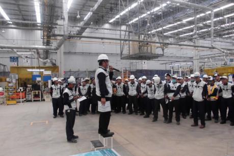 Indonesia khuyến khích ASEAN bảo vệ lao động nhập cư