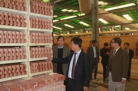 Đưa dự án chuyển đổi nung đốt 100% ngói vào hoạt động