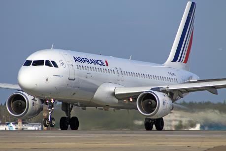 Airbus A320 suýt va chạm với một thiết bị bay không người lái