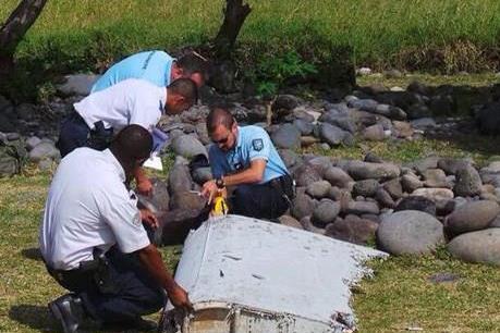 Phát hiện mảnh vỡ mới nghi là của máy bay MH370