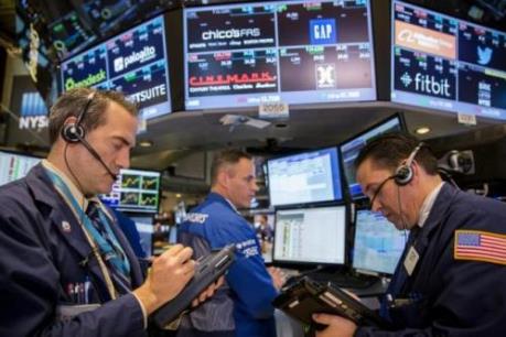 Chứng khoán Mỹ và châu Âu đi xuống sau quyết định của ECB
