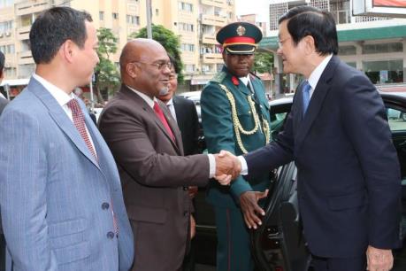 Chủ tịch nước Trương Tấn Sang thăm Công ty Movitel