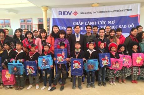 BIDV “chắp cánh ước mơ” cho học sinh nghèo vùng cao Sơn La