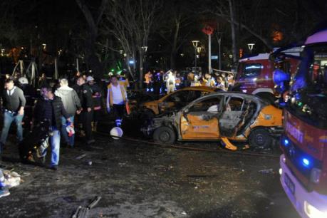 Vụ đánh bom đẫm máu ở Thổ Nhĩ Kỳ: Ít nhất 100 người thương vong