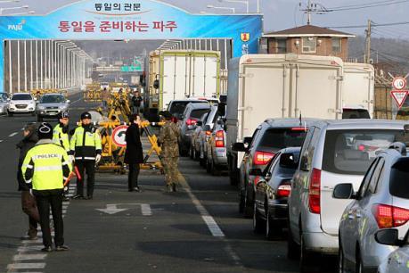 Các công ty Hàn Quốc biểu tình đòi bồi thường sau khi KCN Kaesong đóng cửa