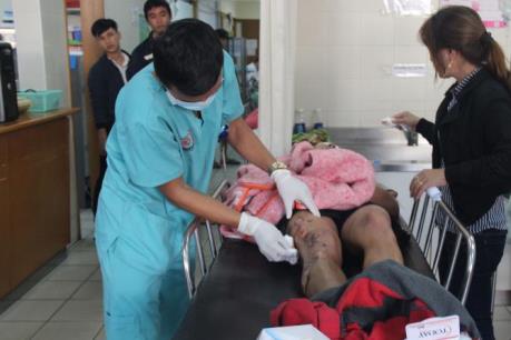 Thừa Thiên - Huế: Tàu cá bất ngờ phát nổ, 8 ngư dân nhập viện