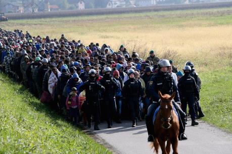 Vấn đề người di cư: Ba Lan từ chối tiếp nhận người di cư sau vụ khủng bố tại Bỉ