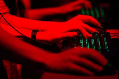 Mỹ cáo buộc 7 công dân Iran tấn công hệ thống máy tính của hàng chục ngân hàng