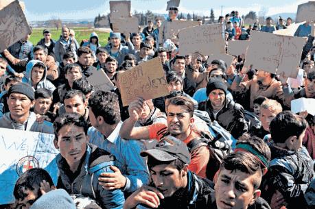 Vấn đề người di cư: Biểu tình yêu cầu mở cửa biên giới Hy Lạp - Macedonia