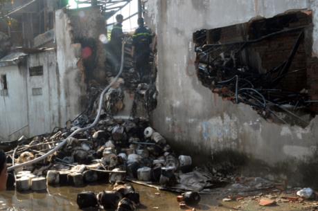 Khống chế vụ cháy tại xưởng may ở quận 12, Thành phố Hồ Chí Minh