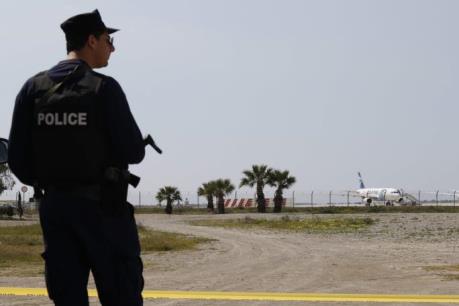 Vụ bắt cóc máy bay của Ai Cập: Thủ tướng Ai Cập yêu cầu điều tra khẩn cấp vụ việc