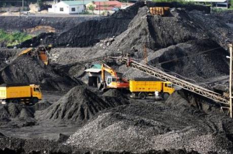 Vì sao than tồn kho cao ?