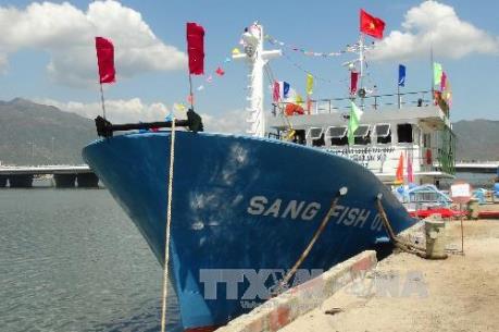 Ngư dân trả lại tàu vỏ thép đóng theo Nghị định 67