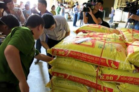 Cần thiết xử lý hình sự hành vi sử dụng chất cấm trong chăn nuôi