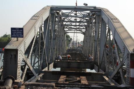 Bắt đầu xây cầu mới thay thế cầu Ghềnh