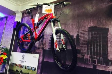 Vélo Chic tung ra thị trường Việt Nam hai dòng xe đạp Bianchi và Dahon